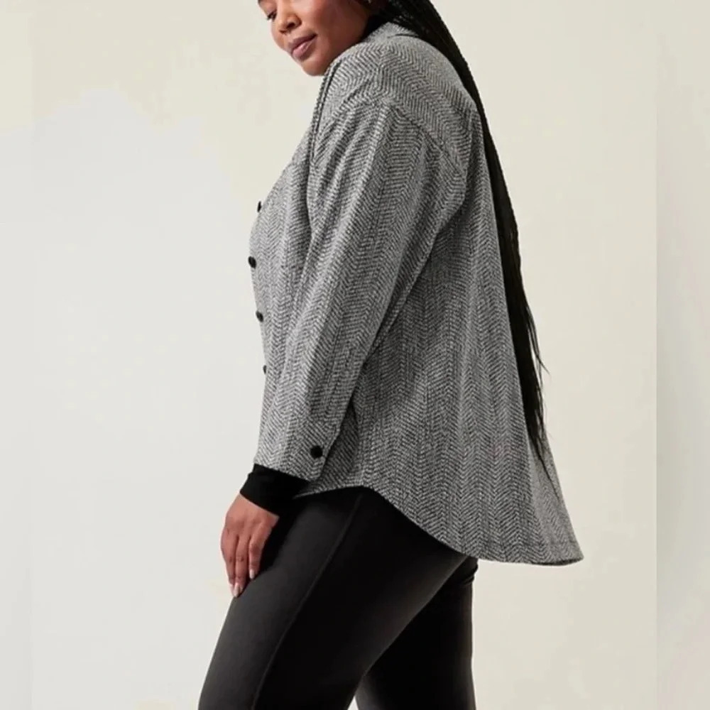 Athleta Textured Plus Size Button Front Shirt Jac… - image 2